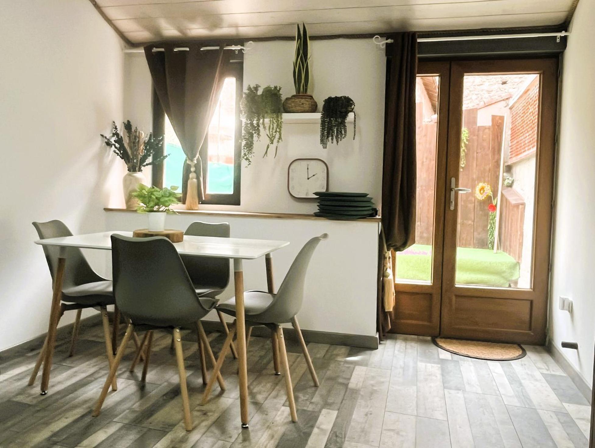 Апартаменты Au Pied Des Remparts 10 Rue Saint Jean Вильфранш-де-Конфлан Экстерьер фото